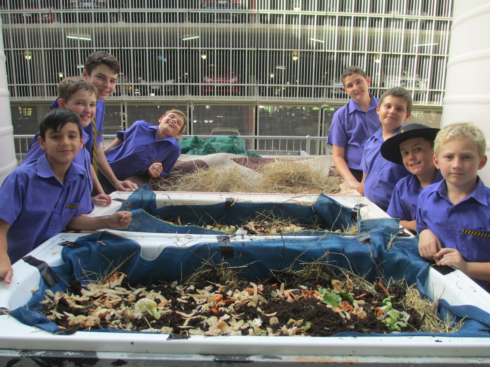 Kids composting